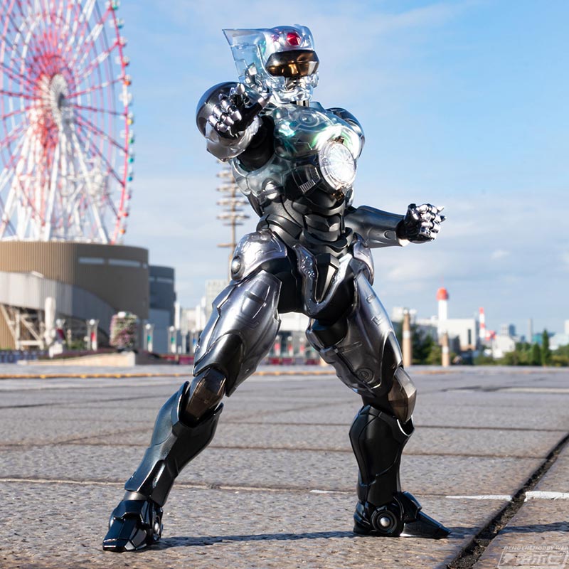 スーツの流麗なデザインと圧倒的な可動域を両立！千値練のノウハウを