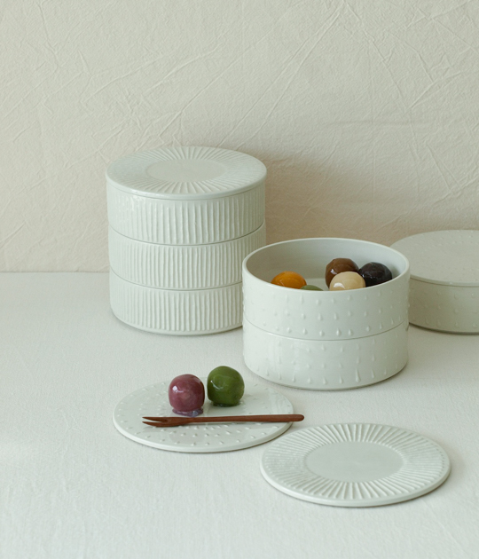 丸型のお重 / ojuu | 堀江陶器