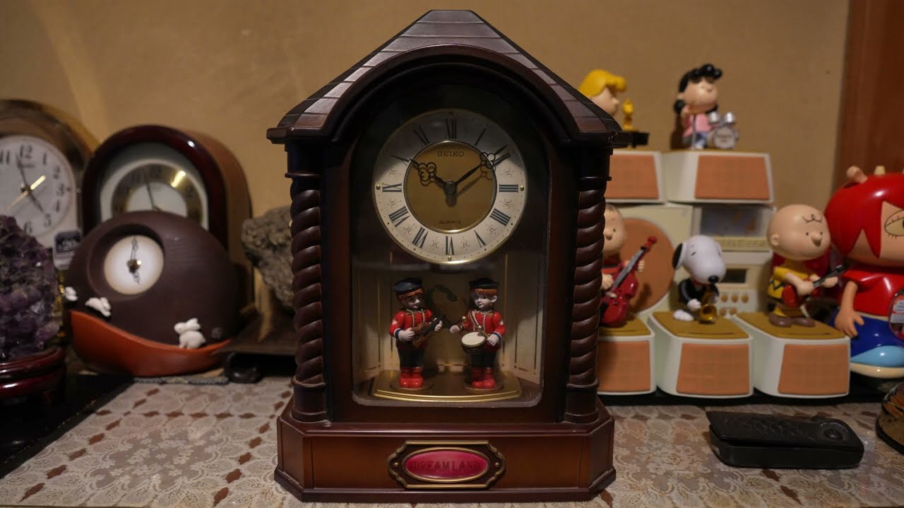 SEIKO DREAMLAND RY610B からくり時計 - YouTube