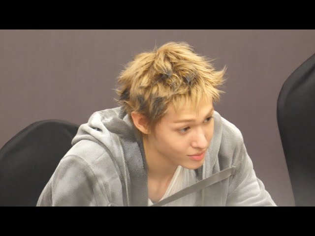 Martin Cortis Open Fansign 250920 - YouTube