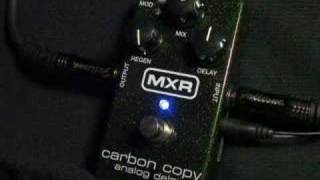 MXR Carbon Copy Analog Delay - YouTube