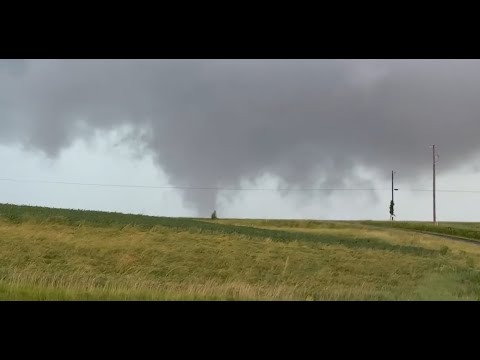 Tornadoes reported in Houston, La Crosse counties, power outages