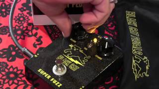 Black Cat Pedals SUPERFUZZ guitar pedal demo with Kingbee Strat