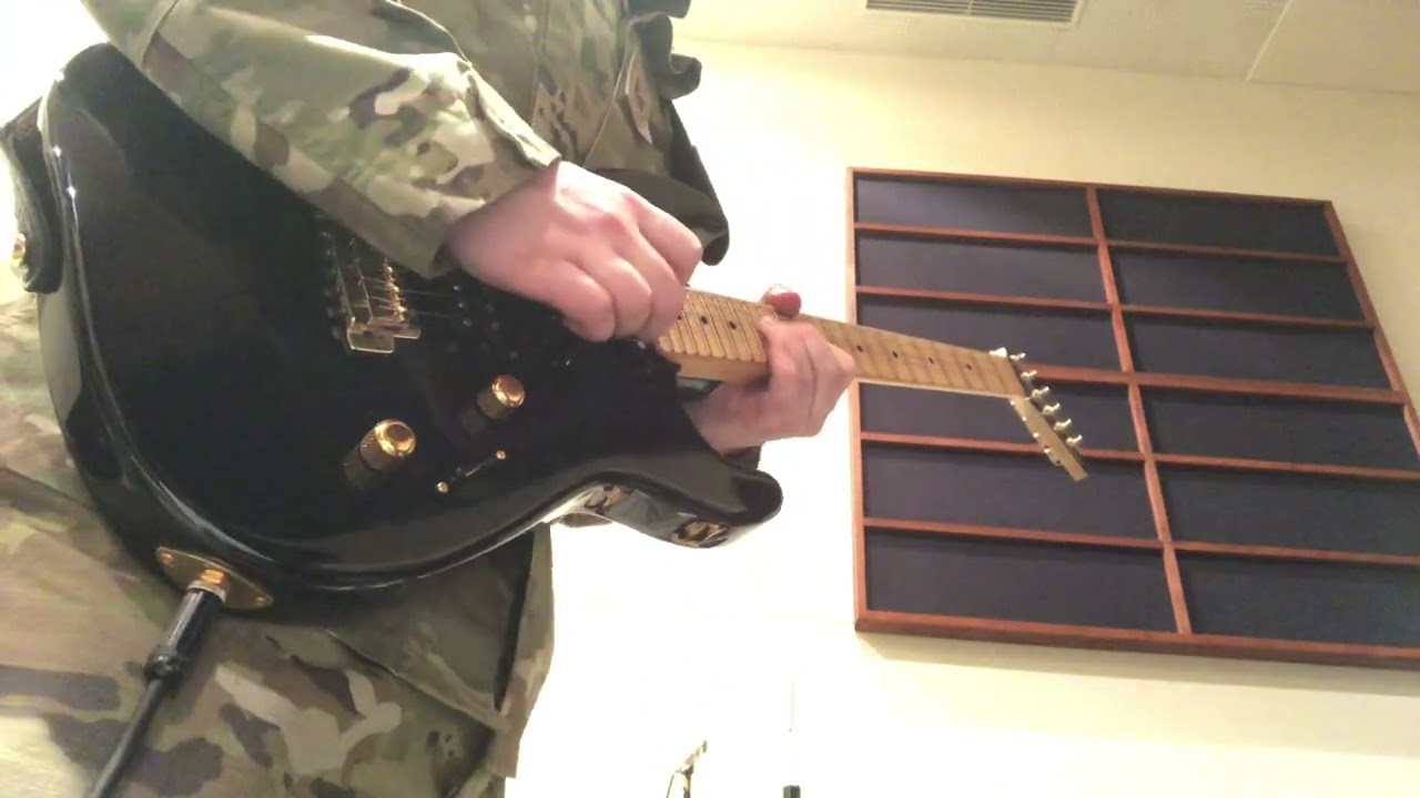 Bill's Brothers : A cool Japanese superstrat with a funny name