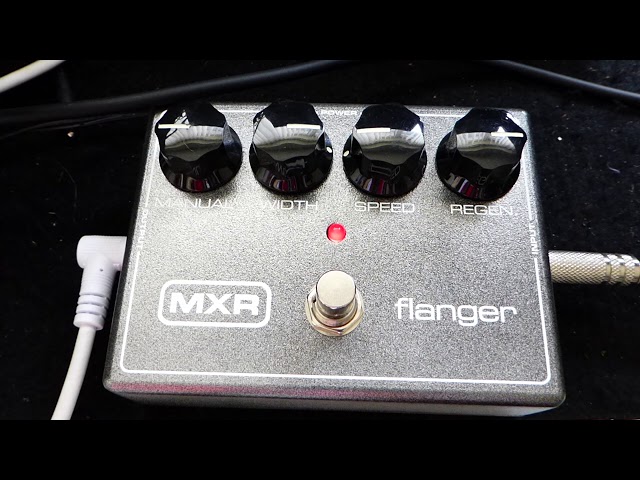 MXR Flanger M117R - YouTube