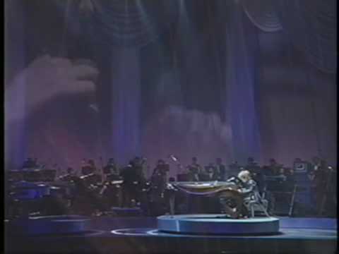 小室哲哉 - マドモアゼル・モーツァルトのテーマ - YouTube