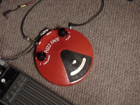 1967 ARBITER ENGLAND FUZZ FACE NKT-275. - YouTube