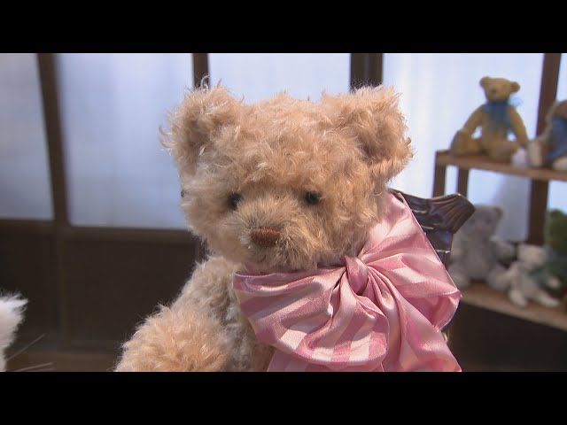 A shop where you can find lovingly handmade teddy bears and a