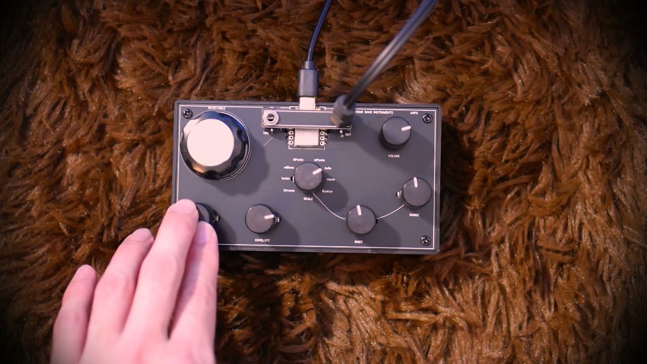 Home Bake Instruments ARPS, a wavetable arpeggiator mini synth