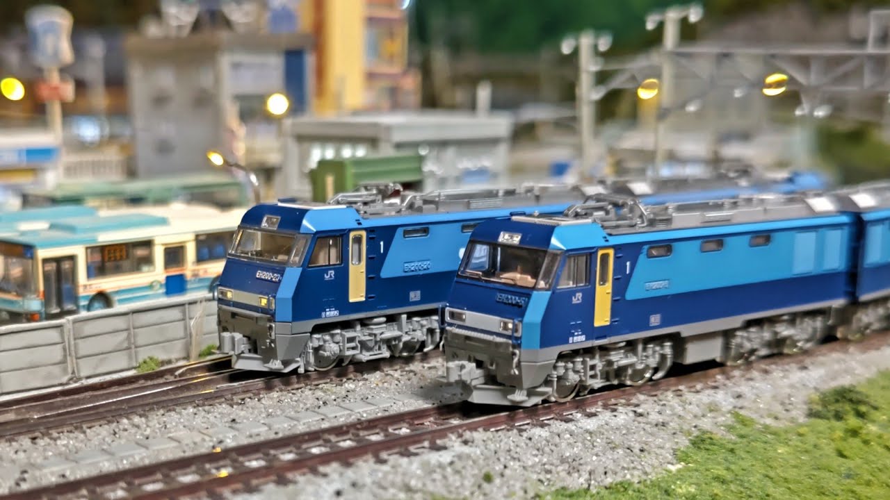 Tomix EH200 ( 新塗装 ) 開封 説明書に記載の無いライトの秘密 KATO