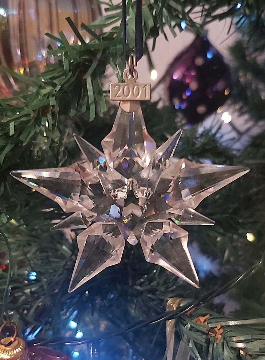 Swarovski Crystal, 2001 Annual Snowflake Christmas Tree Decoration