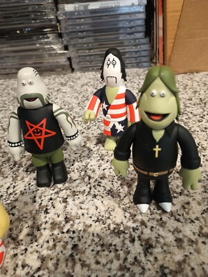 AMOS TOY IN CROWD Ages Of Metal Set of 6 Vinyl Toy Figure SILAS