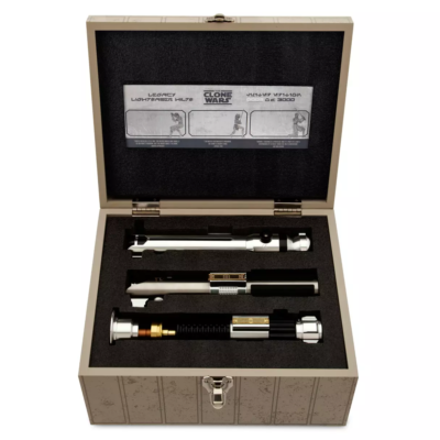 Star Wars: The Clone Wars Lightsaber Hilt Set – Limited Edition
