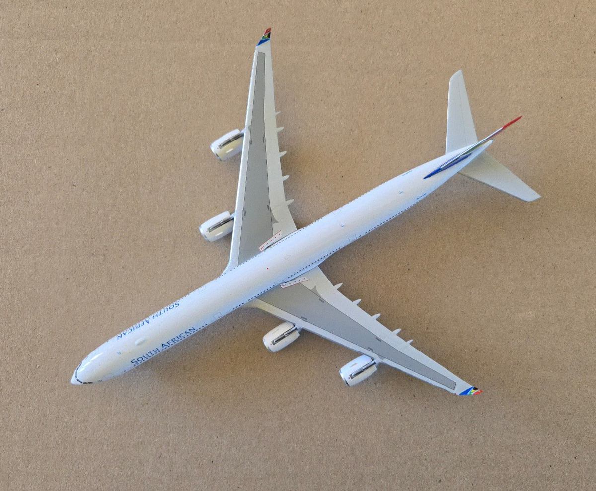 1:400 Airbus A340-600 South African Airways ZS-SNI Phoenix Models