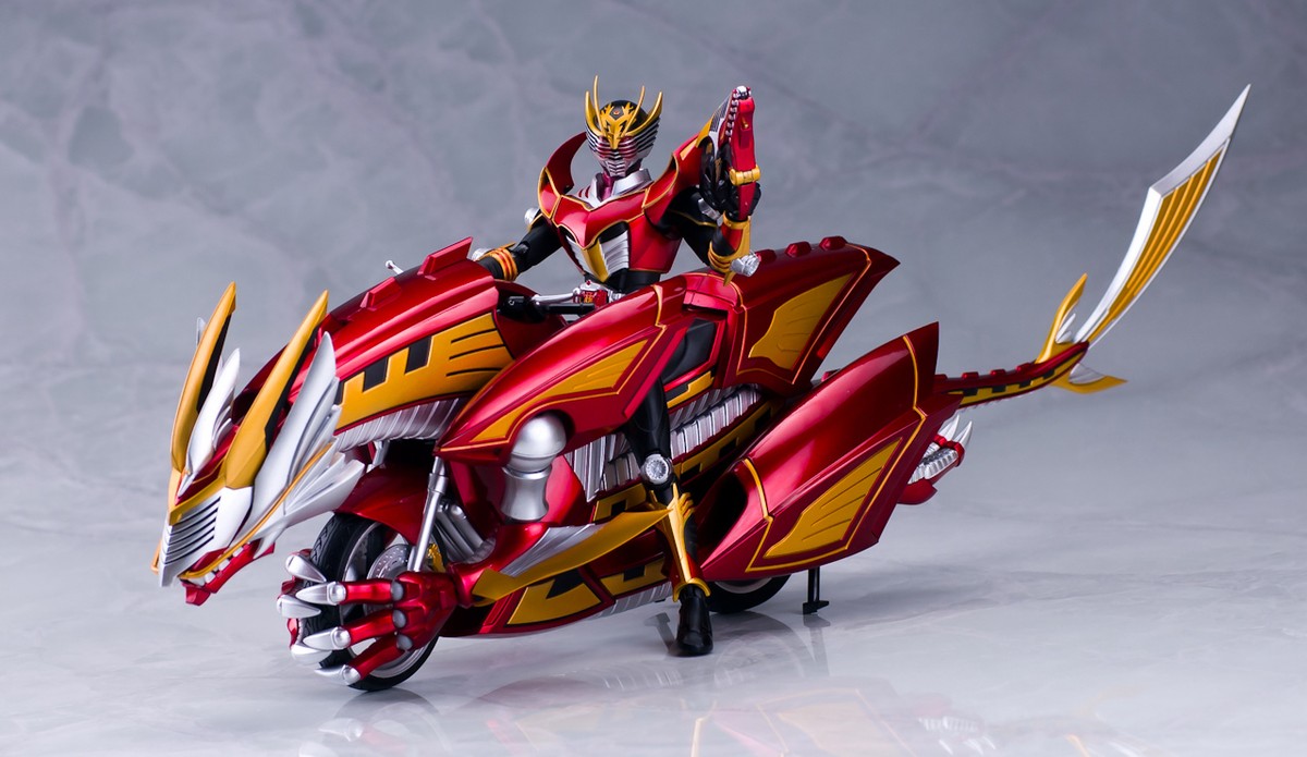 Dragon Knight S.H.Figuarts Kamen Masked Rider Ryuki Survive
