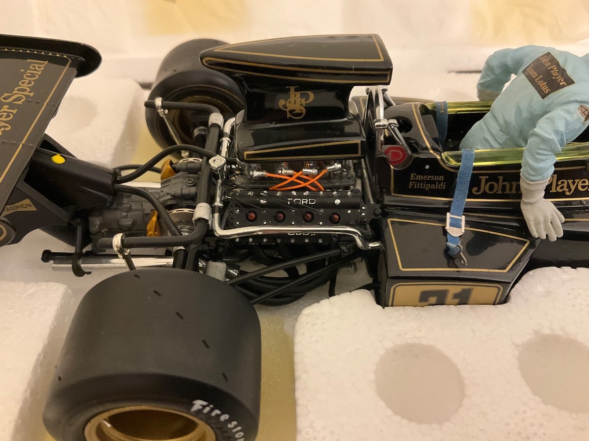 Exoto 1:18 Lotus Ford 72D JPS #31 Emerson Fittipaldi 97032 WDC