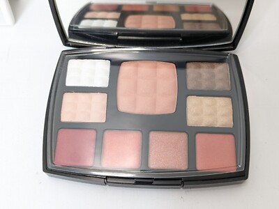 CHANEL Travel Makeup Palette Voyage Makeup Essentials cosmetics