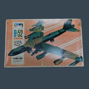 B 52 Monogram | eBay