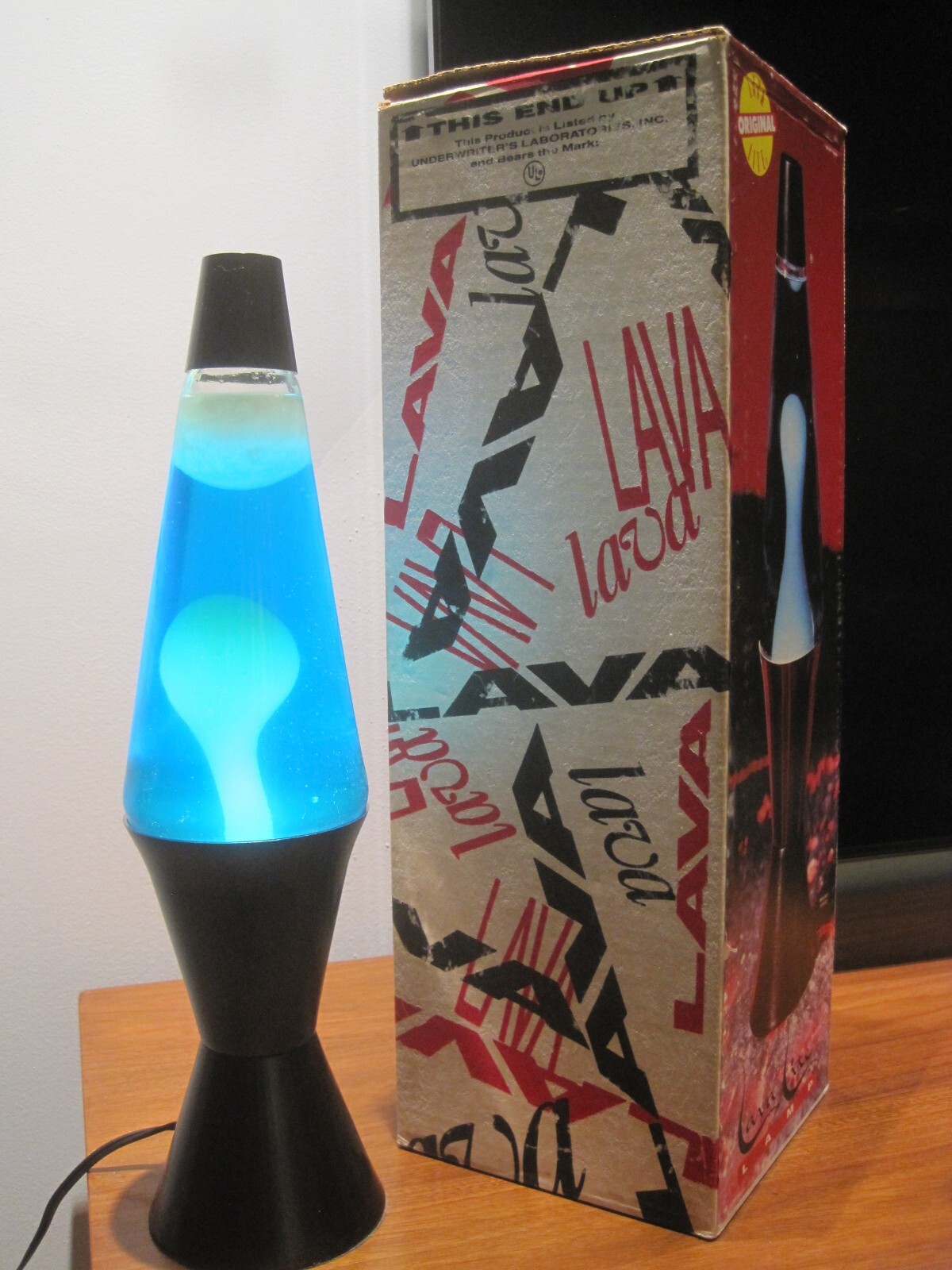 Vintage Original LAVA Lite Black Base Blue Liquid White Lava 16