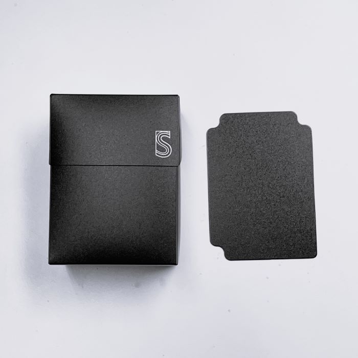 トレーディングカード用オリジナルデッキケース 販売開始！ - 株式会社