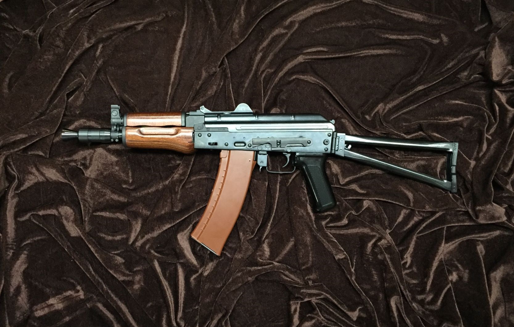 BOLT AKS74UN 海外製リコイルショック電動ガンのカスタムをさせて頂き