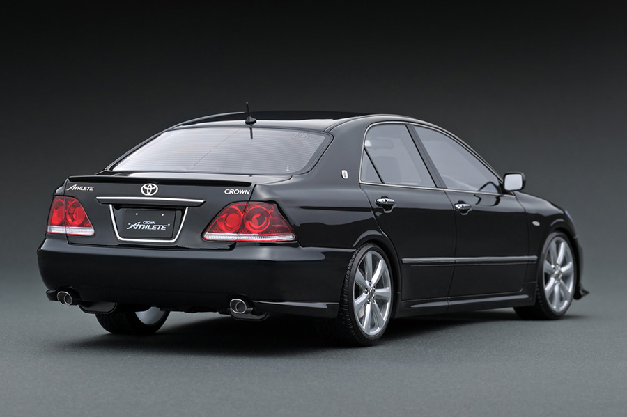 IG1495 1/18 Toyota Crown (GRS180) 3.5 Athlete Black | LINE UP