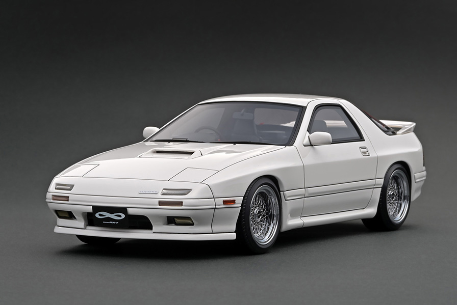 IG1999 1/18 Mazda Savanna RX-7 Infini (FC3S) White | LINE UP