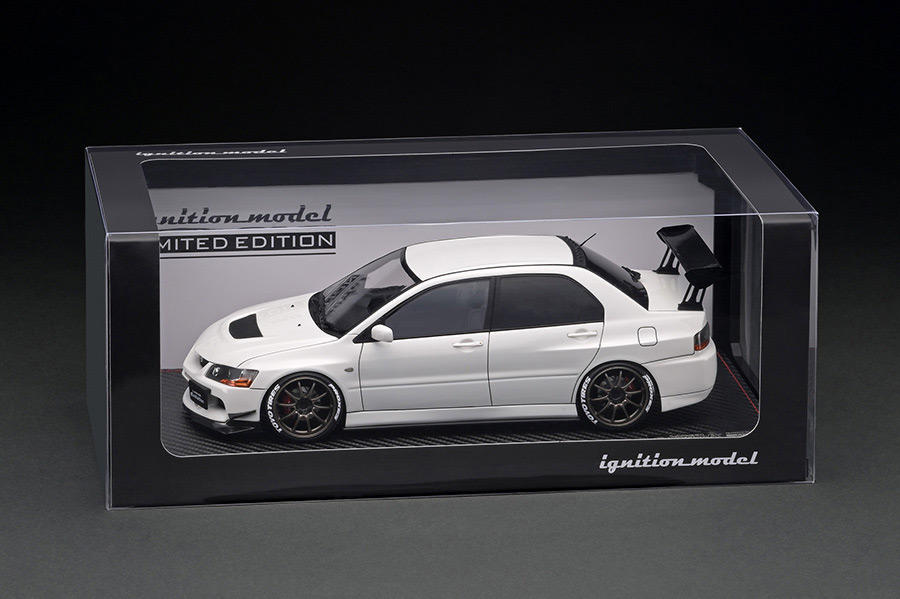 IG2433 1/18 Mitsubishi Lancer Evolution IX (CT9A) White With