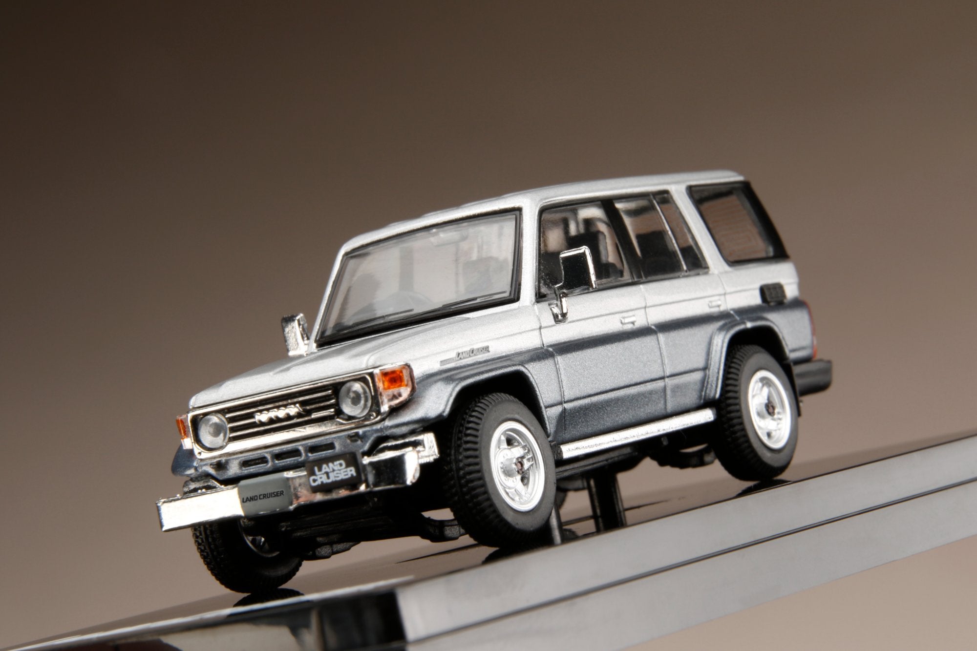 Hobby Japan HJ641038AFT Toyota LANDCRUISER 70 ZX 4DOOR 1994 FIELD