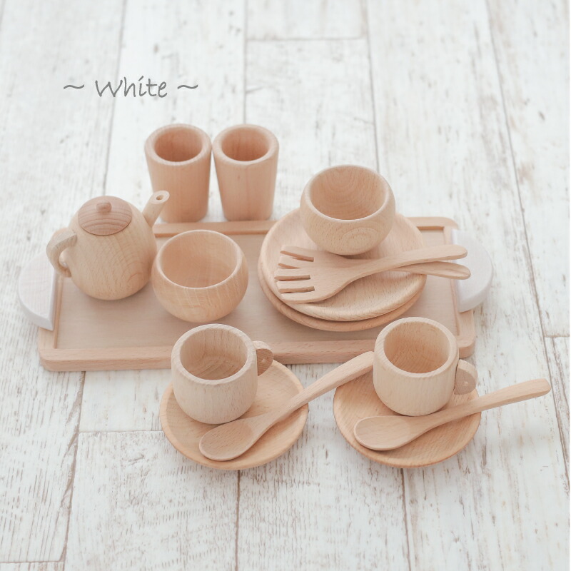 presentいちご付き》名入れ付き・カラーが選べるミニ食器セット 《専用