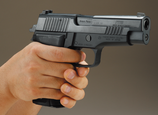 ついに完成！東京マルイ「シグ ザウエル P226レイル」外装カスタム