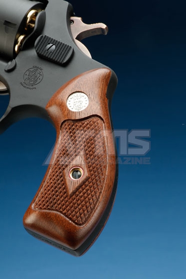 爆撃機搭乗員用のリボルバー!! 希少なプロトタイプを初再現「タナカ