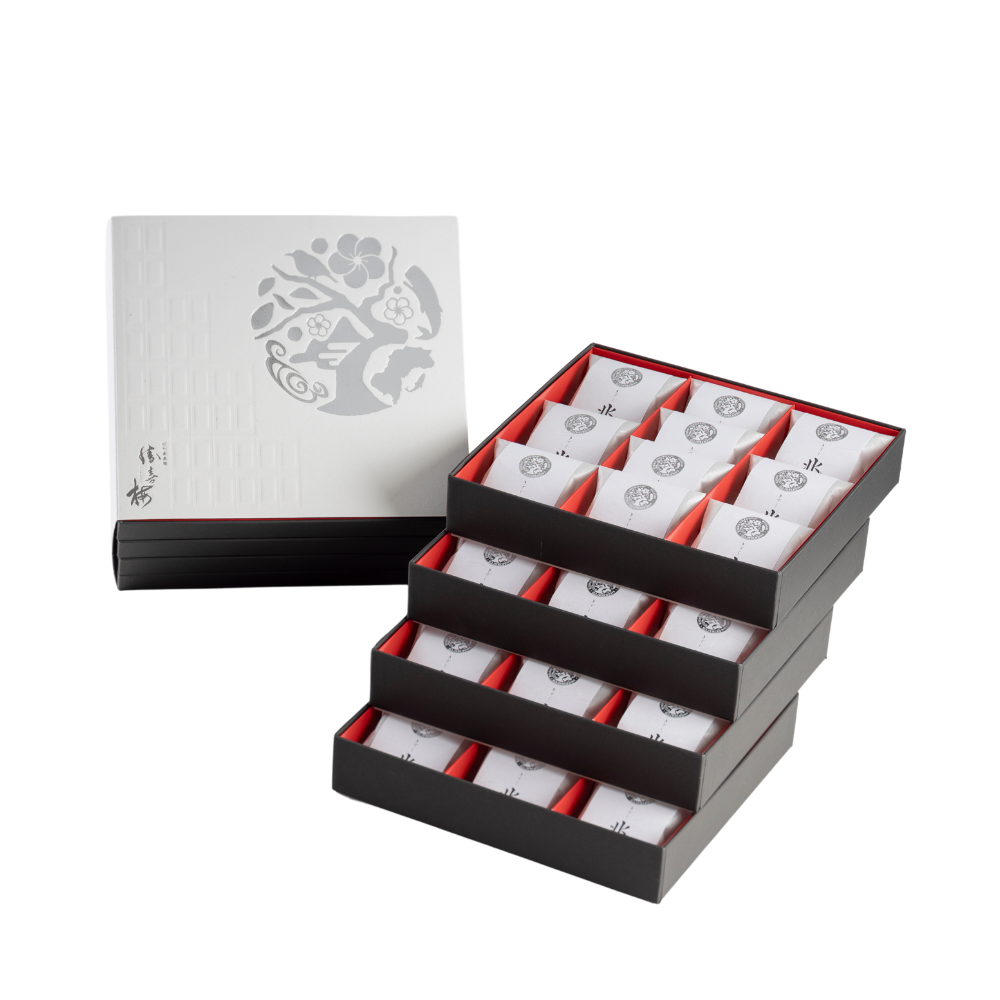 はちみつ仕立て【極】（きわみ）12包入□高級はちみつ梅を一粒ずつ個