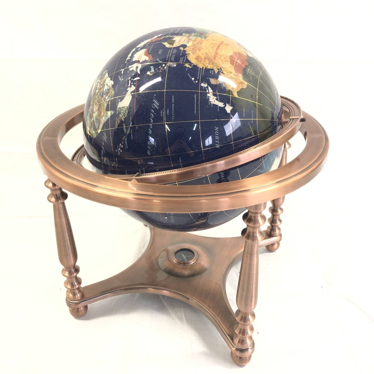 地球儀 天然石 インテリア 猫脚 縁起物 置物 天然石 地球儀 方位磁石