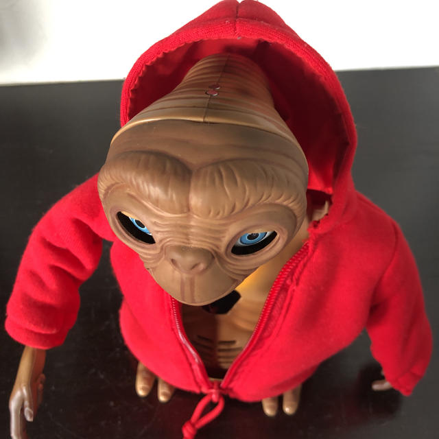 インタラクティブE.T. 英語版トーキングフィギュア 喋る 人形の通販 by