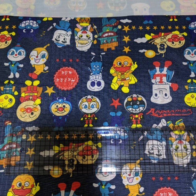 アンパンマン ラミネート ビニールコーティング ポリ生地の通販 by