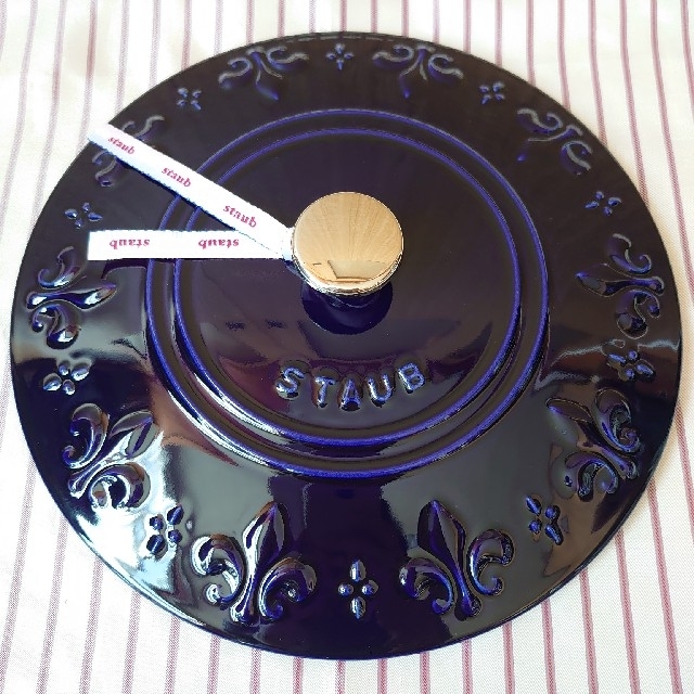 STAUB - staub【新品】フルール・ド・リス フレンチオーブン24