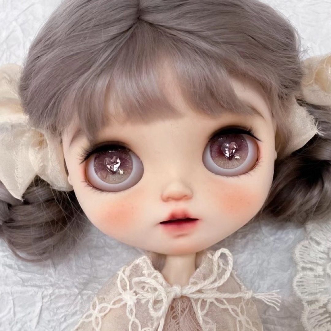 カスタムブライス 海外作家様 人形 かわいい きれい キラキラ カスタム