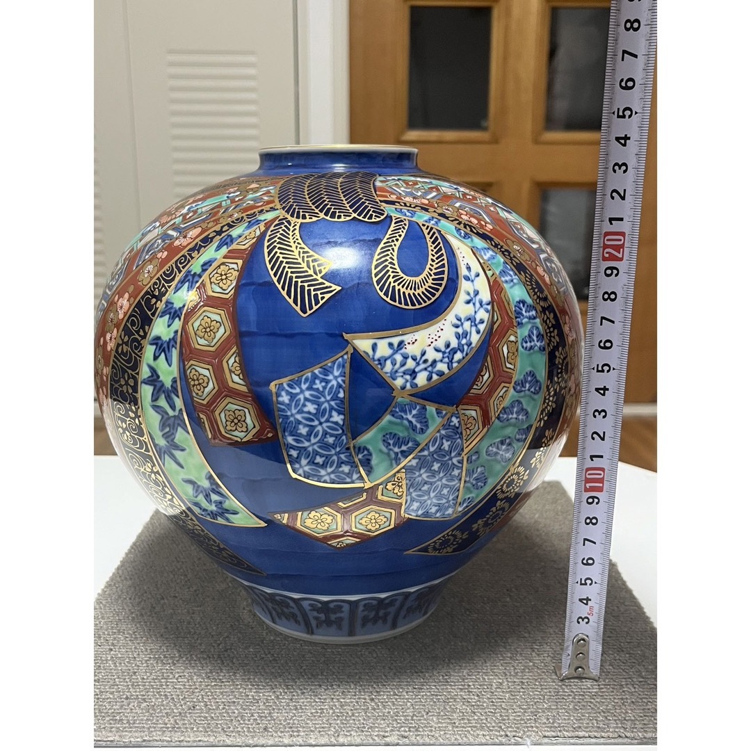 有田焼 花瓶 有名作家物 哲山作 大花瓶熨 斗絵花瓶金彩 色絵 飾壺 の