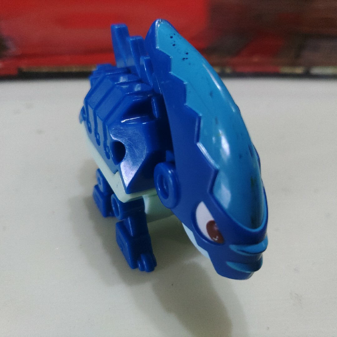 恐竜玩具 変形ロボット 恐竜のおもちゃ かわいい恐竜の通販 by おと