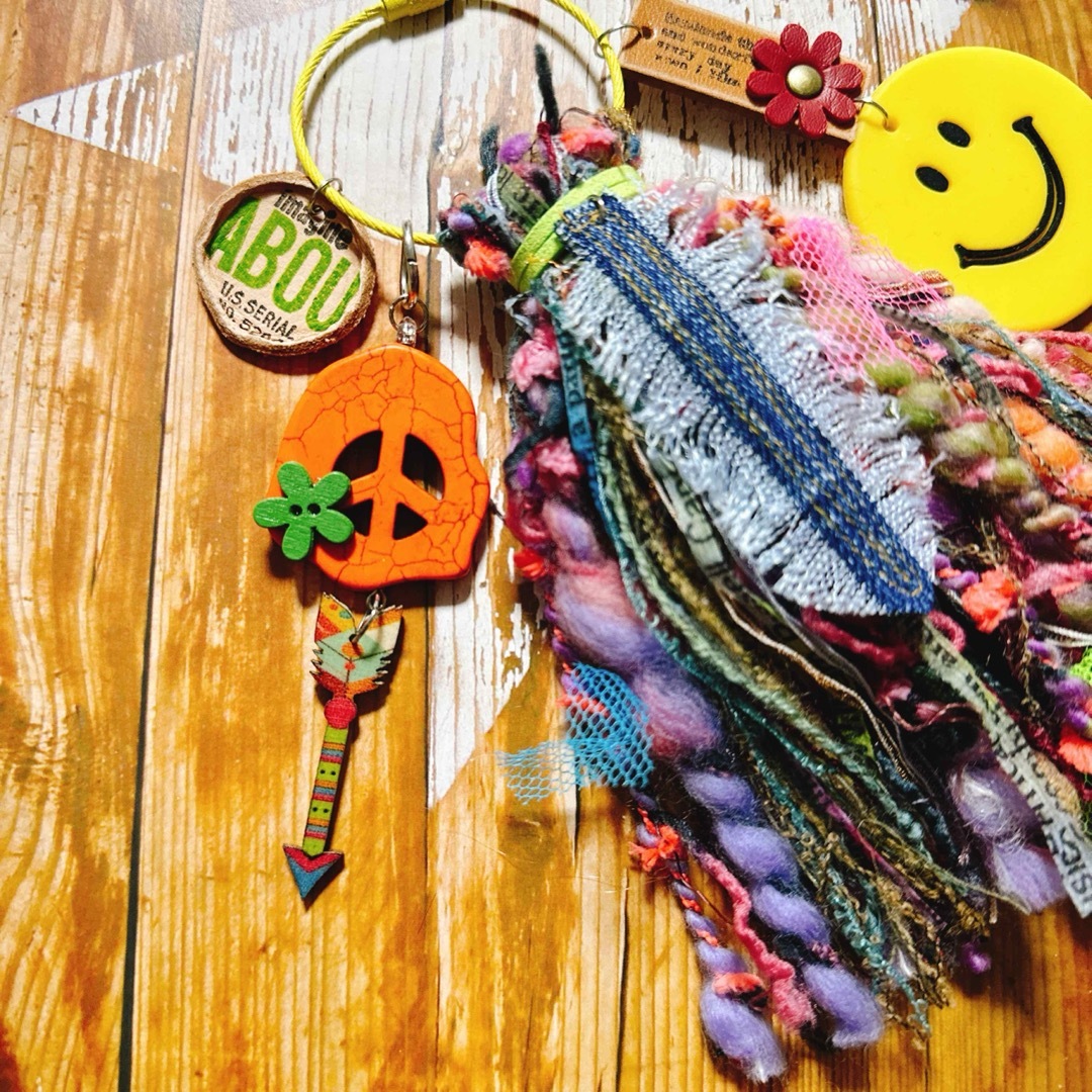 気まぐれSALE タッセルキーホルダー チャーム ハンドメイドの通販 by