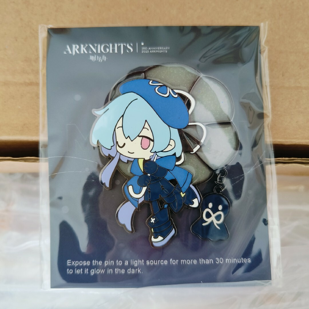 アークナイツ EN限定 グッズ ミヅキ 水月 メタルバッジ ピンズ