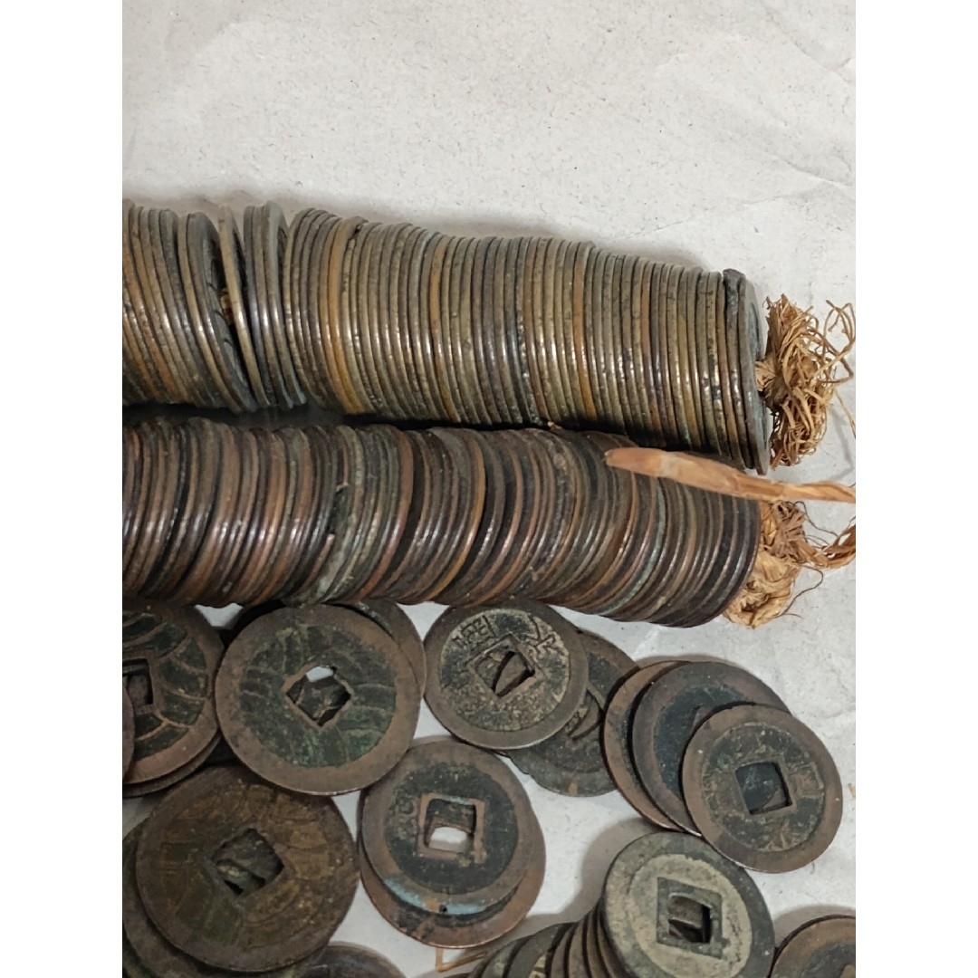 穴銭まとめ 約1.4kgの通販 by ぬこにん's shop｜ラクマ