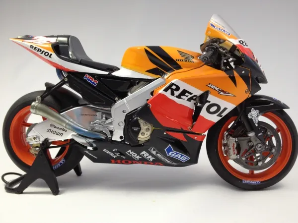1/12 REPSOL Honda RC211V'06｜バイク・MOTO｜プラモデル・模型投稿サイト