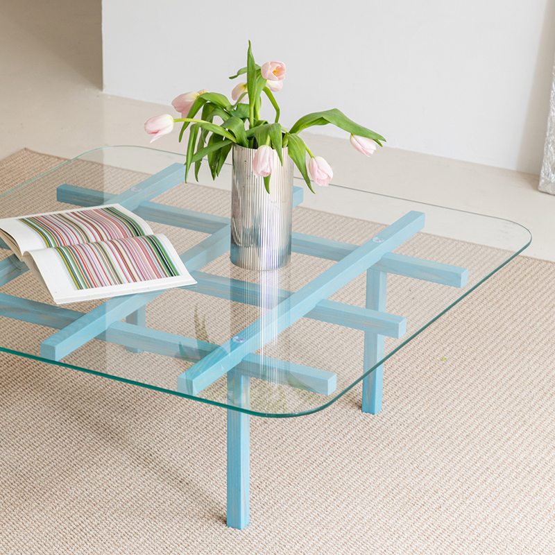 格子デザインガラステーブル | 北欧風シンプルデザインと耐久性を両立