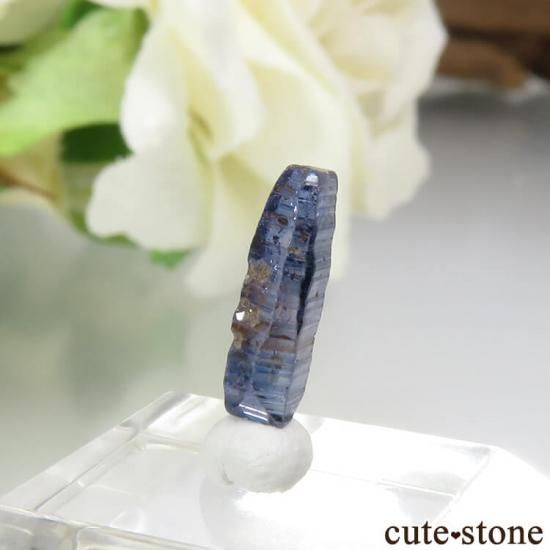 スリランカ Ratnapura産 サファイアの結晶 1.1ct - cute stone -