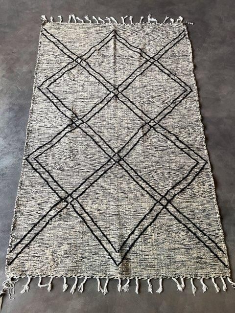 モロッコラグ「ZANAFIキリムキャメル」ブジャァッド産 ウール手織りラグ