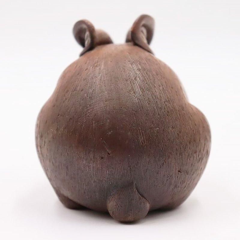 昭和初期の日本製アンティーク木彫りうさぎ