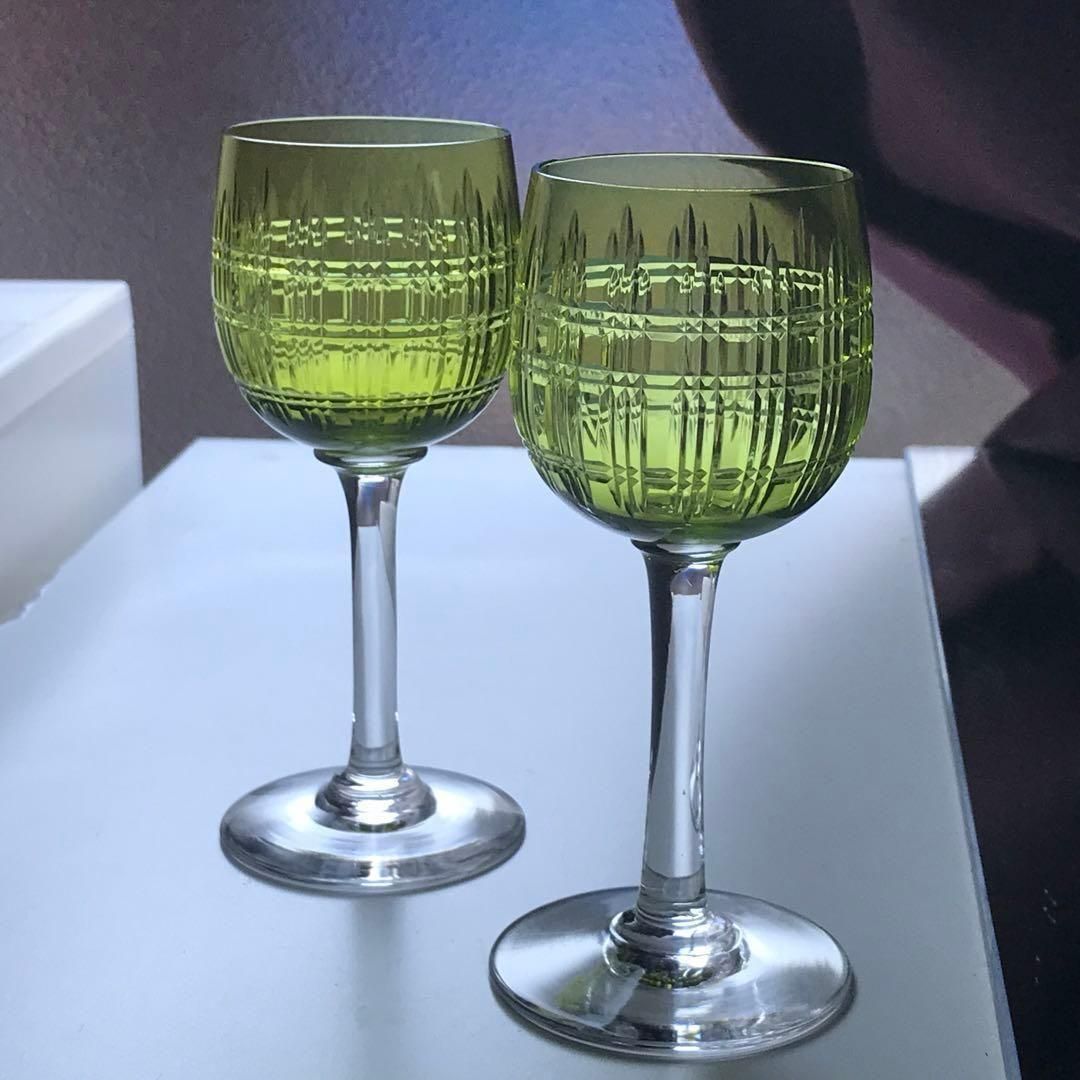 アンティークバカラの重厚な赤色カラフェ1936年以前の希少品