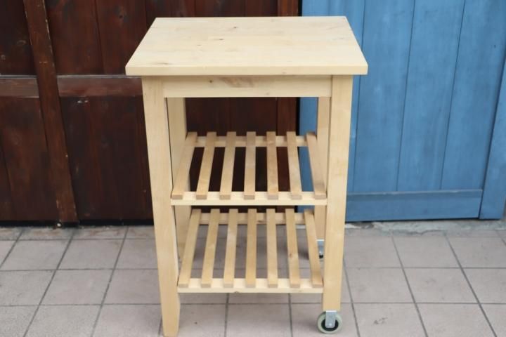 IKEA（イケア）のキッチンワゴンBEKVAM（ベクヴェーム）です。バーチ